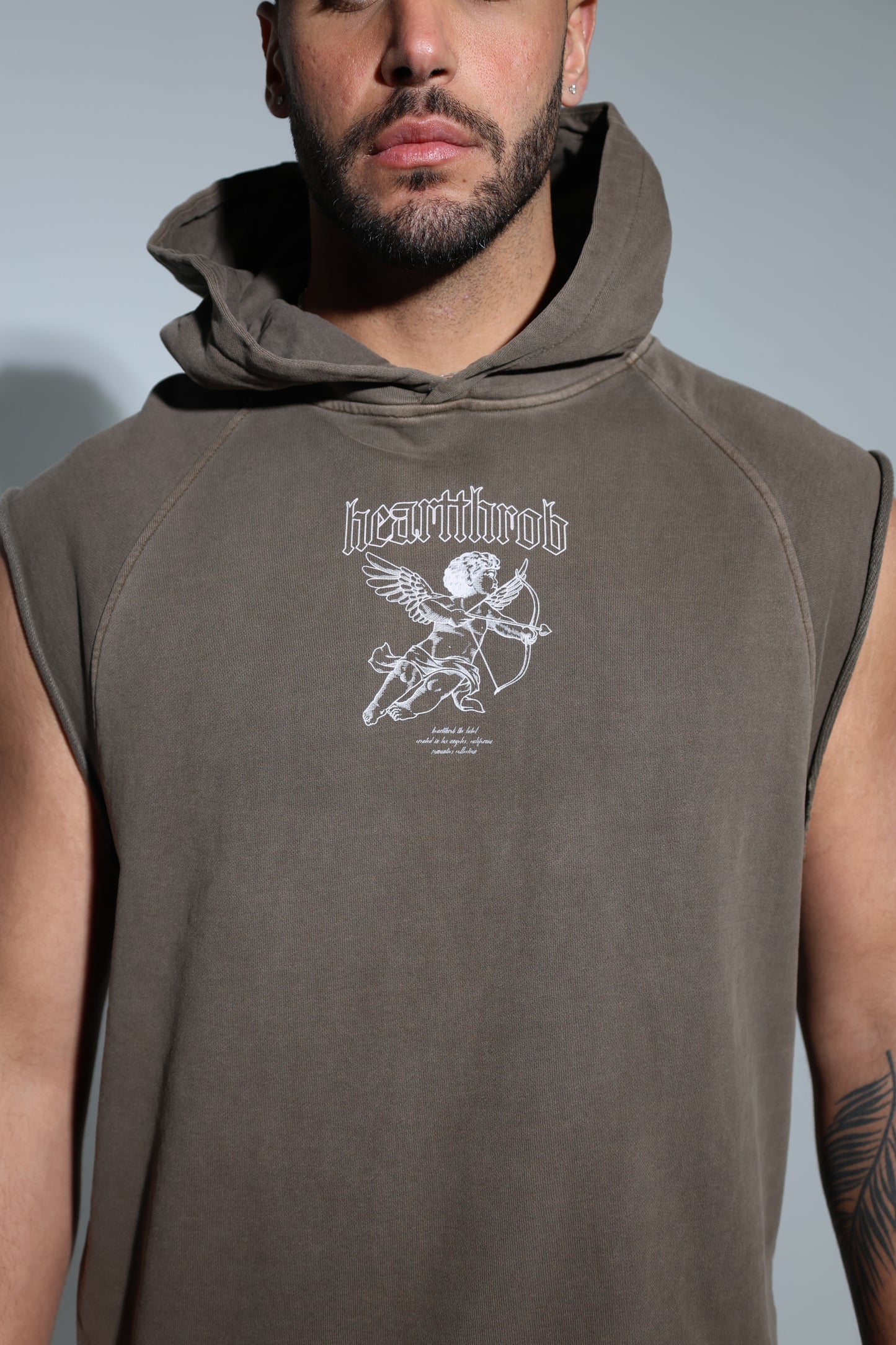 "Cherub" Sleeveless Hoodie (Faded Brown)